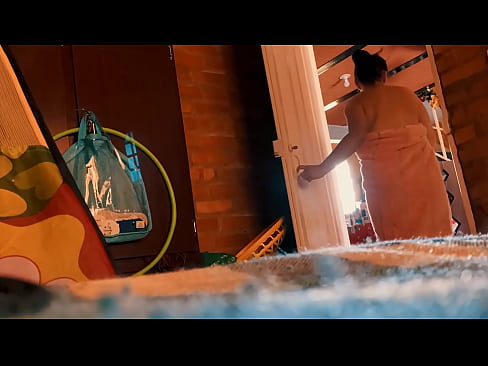 ❤️ Unchiul meu mă urmărește până la duș și mă fute în timp ce fac duș. ❤️  at porn ro.xxxifuck.ru ❤